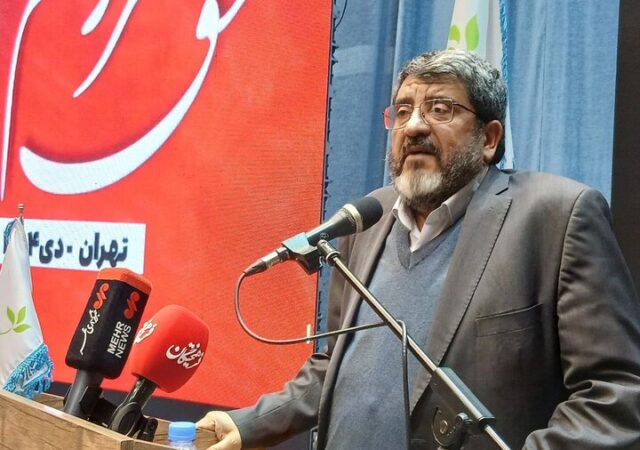 ایزدی: دشمن شناسی موضوع بسیار مهمی است