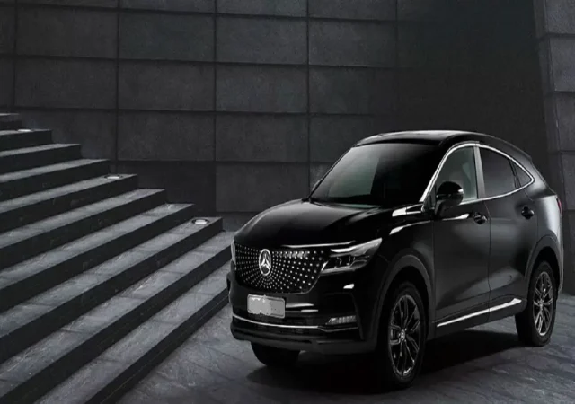 بازار خودرو در دی‌ماه؛ نوسان شدید و رشد تا ۲۳۰ میلیون تومان