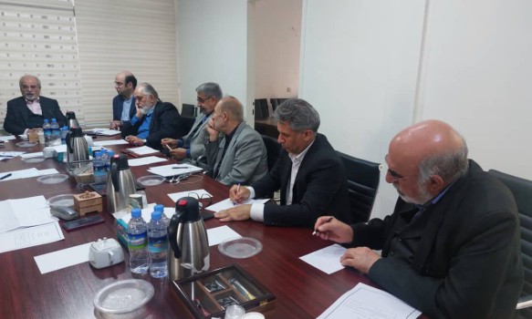 در هشتاد و دومین جلسه کمیسیون توسعه بازرگانی بنیاد امید ایرانیان به ریاست محمدصادق مشایخ چه گذشت؟