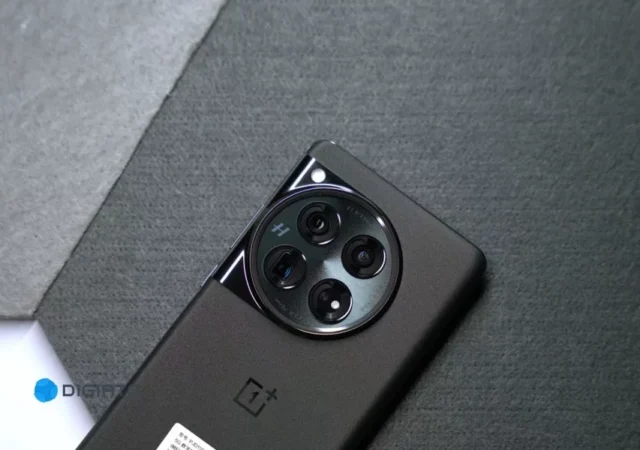 سانسور برخی محتواها توسط هوش مصنوعی وان پلاس؛ فعالیت AI Writer متوقف شد