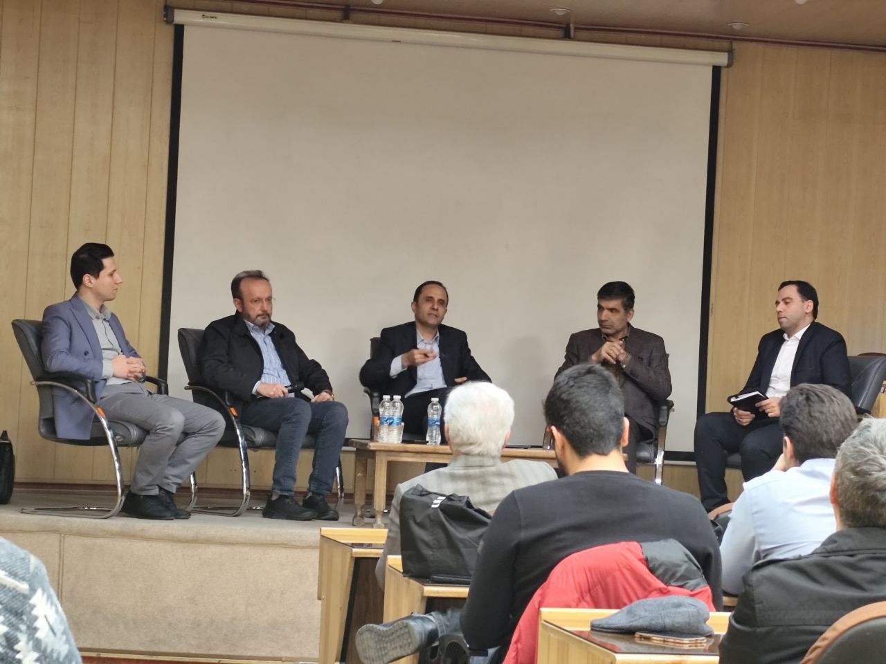 نشست «بازاریابی و استراتژی کسبوکار؛ دو همپیمان جداییناپذیر برای موفقیت» برگزار شد نشست «بازاریابی و استراتژی کسبوکار؛ دو همپیمان جداییناپذیر برای موفقیت» برگزار شد