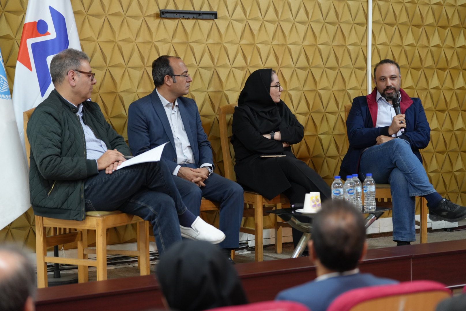 نقدینه در هفته جهانی کارآفرینی؛ از سرمایهگذاری خطرپذیر تا تحول در الگوهای نوآوری ملی نقدینه در هفته جهانی کارآفرینی؛ از سرمایهگذاری خطرپذیر تا تحول در الگوهای نوآوری ملی