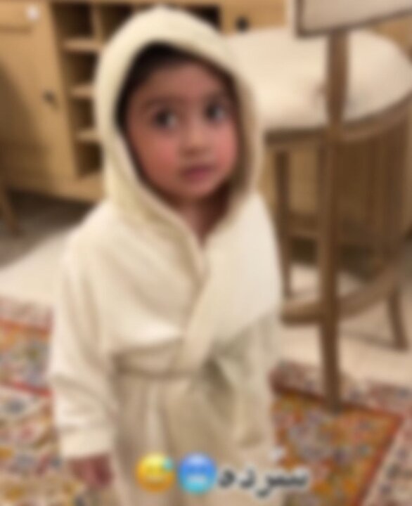 کودکی به تاراج‌رفته در ویترین مجازی!