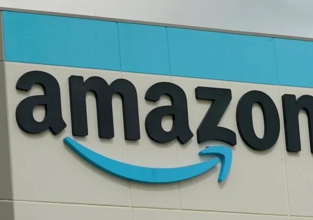 آمازون پرپلکسیتی را بابت عملکرد مرورگر هوش مصنوعی Comet تهدید کرد