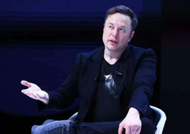 ایلان ماسک می‌گوید هوش مصنوعی و ربات‌ها باعث می‌شوند کارکردن اختیاری شود