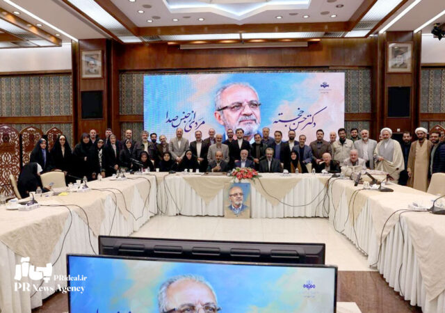 روابط عمومی فراتر از اطلاع‌رسانی عمل می‌کند