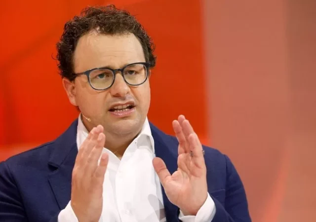 مدیرعامل آنتروپیک: ۹۰ درصد کدهای ما را هوش مصنوعی می‌نویسد