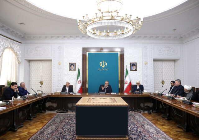 پزشکیان: اجرای سیاست‌های رهبری، کلید بهبود زندگی مردم است