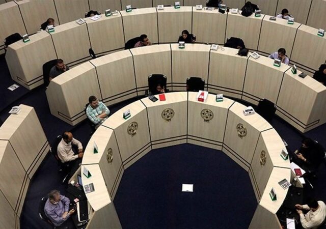 بررسی سناریوهای بازگشایی بورس در شورای عالی بورس