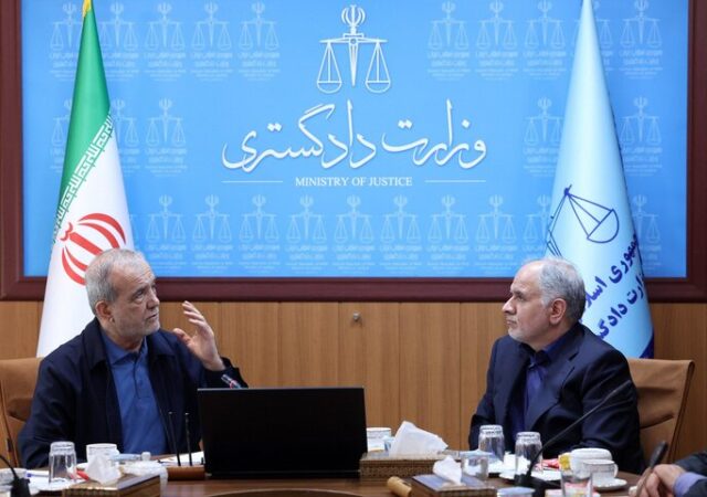 پزشکیان: شفافیت و اعتماد عمومی، راهبرد اصلی دولت در عبور از چالش‌هاست