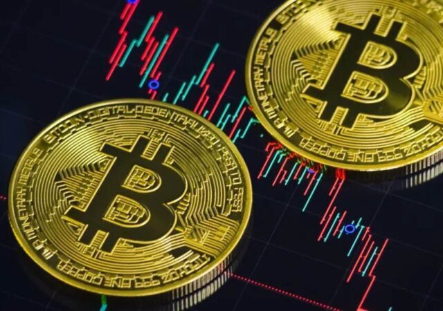 بیت‌کوین از جمع ۱۰ دارایی برتر کنار رفت / خریدار‌ها در تله سقوط