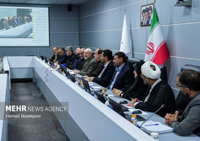 تأکید نمایندگان بر تقویت مسیرهای جایگزین برای مقابله با محاصره دریایی