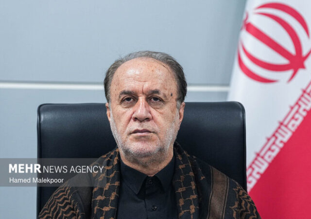 حاجی‌بابایی: محاصره اقتصادی دشمن را بی‌اثر می‌کنیم