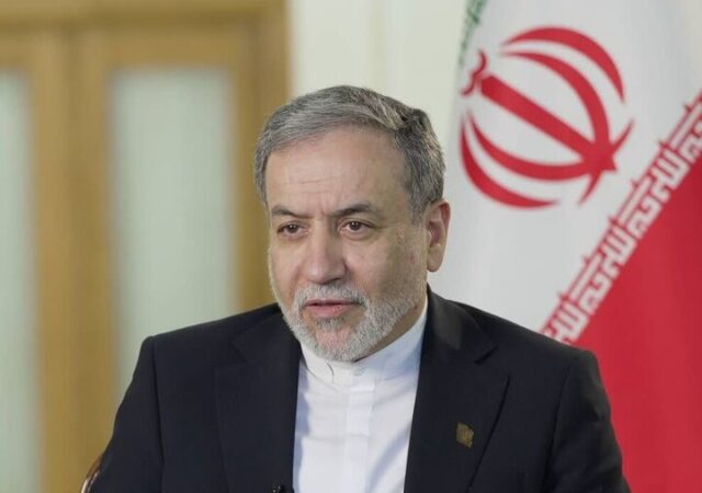 عراقچی: محدودیت‌های تنگه هرمز فقط برای دشمنان اعمال می‌شود