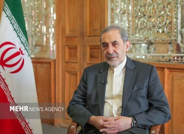 ولایتی: ضامن عینی بقای توافق،⁧‫تنگه هرمز‬⁩ است