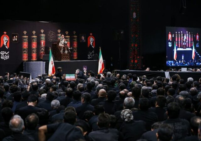 آخرین شب عزاداری در جوار محل شهادت قائد شهید انقلاب اسلامی برگزار شد
