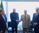 دیدار شهباز شریف و عاصم منیر با رئیس هیئت مذاکره‌کننده ایرانی