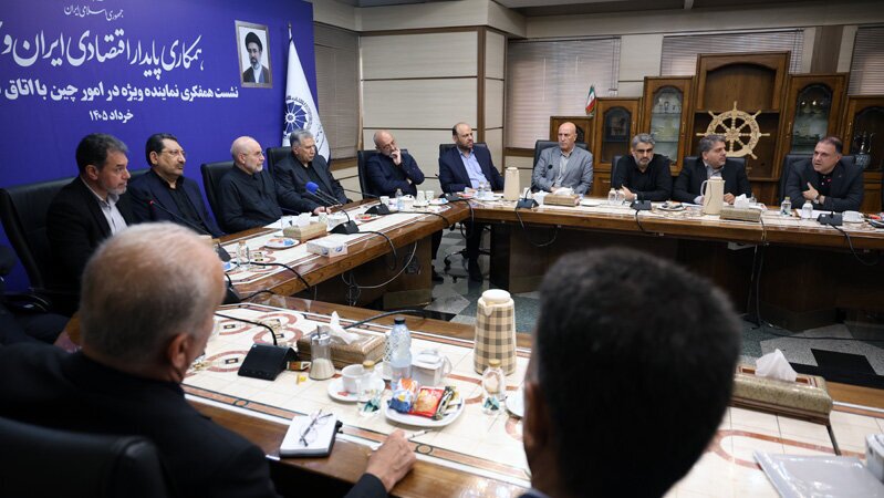 مدیرعامل شرکت ملی صنایع مس ایران و محمدباقر قالیباف: همکاری ایران و چین در صنعت مس باید به سرمایهگذاری مشترک و انتقال فناوری منجر شود مدیرعامل شرکت ملی صنایع مس ایران و محمدباقر قالیباف: همکاری ایران و چین در صنعت مس باید به سرمایهگذاری مشترک و انتقال فناوری منجر شود
